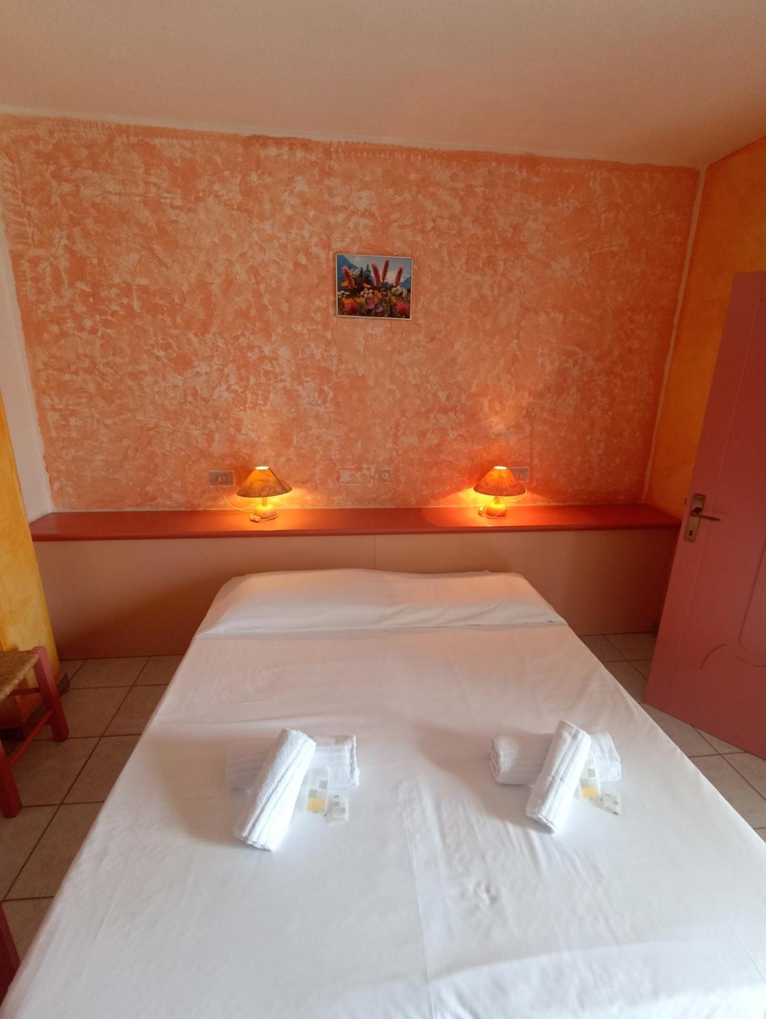 S'Ustiarvu- Nuova Gestione Hotel กาลา ลีเบรอตโต ภายนอก รูปภาพ